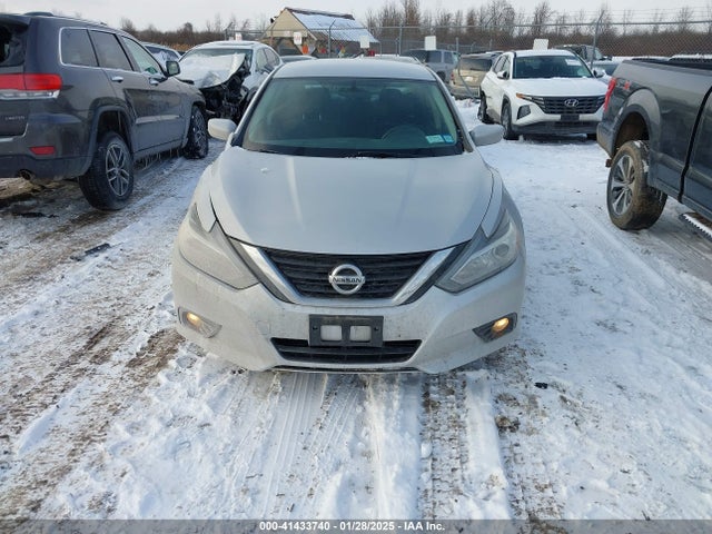 1N4AL3AP2HC266659 Nissan Altima 2.5 Sv