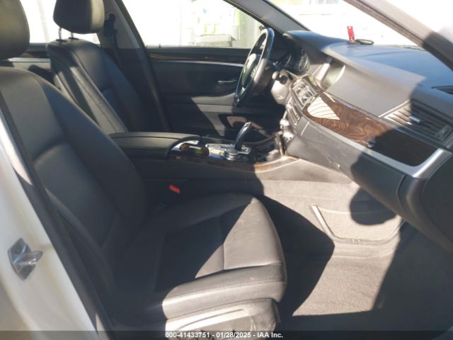 WBA5A5C5XFD520132 BMW 528I