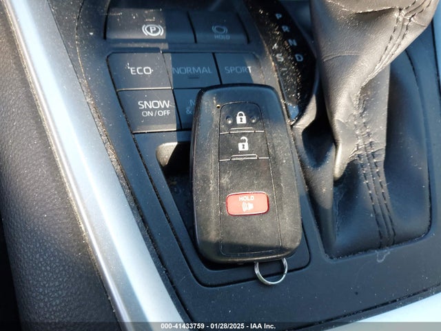 Toyota Rav4 Xle 2019 JTMP1RFV6KD033597 Image 11