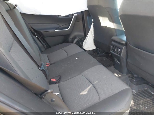 Toyota Rav4 Xle 2019 JTMP1RFV6KD033597 Image 8