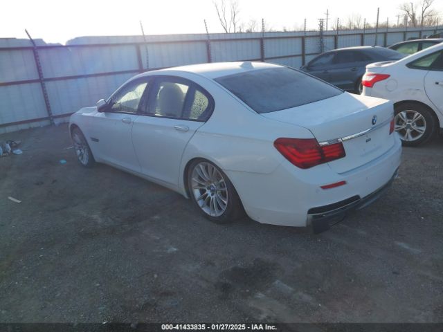 2013 BMW 740I WBAYA6C54DD143796 Photo 2