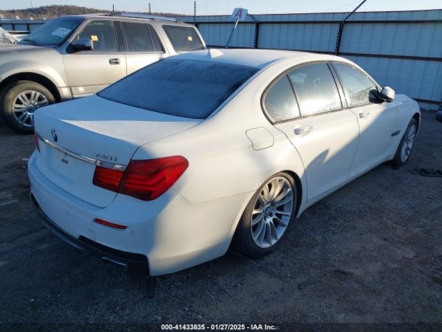 2013 BMW 740I WBAYA6C54DD143796 Photo 3