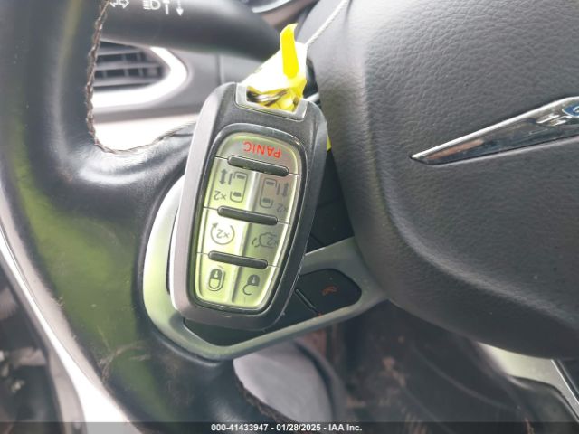 2018 CHRYSLER PACIFICA 2C4RC1EG3JR352443 Photo 10