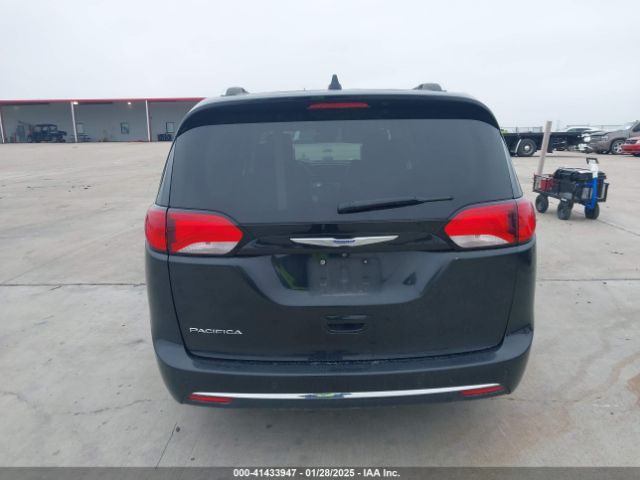 2C4RC1EG3JR352443 Chrysler Pacifica Touring L Plus