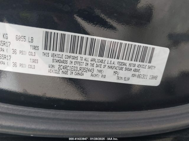 2018 CHRYSLER PACIFICA 2C4RC1EG3JR352443 Photo 8