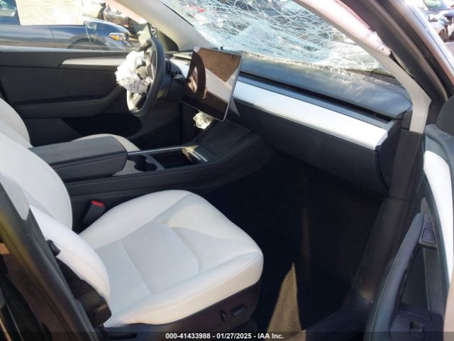 7SAYGDEE8PF620748 Tesla 2023