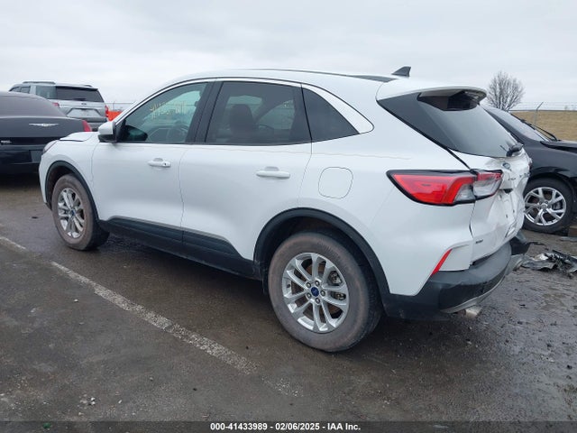 1FMCU9G69MUA84300 Ford ESCAPE SE