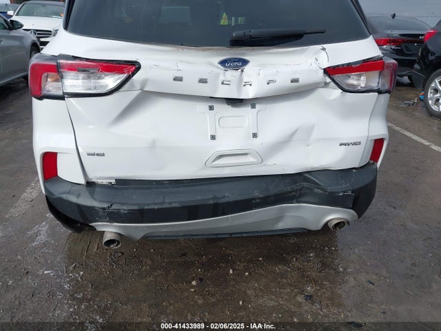 1FMCU9G69MUA84300 Ford ESCAPE SE