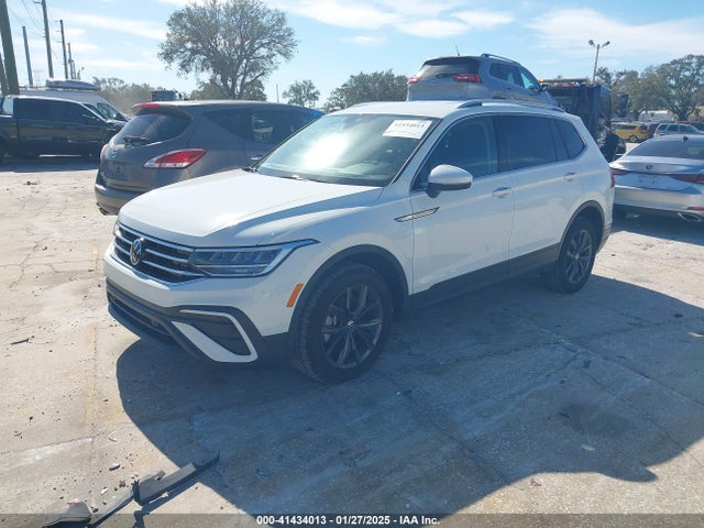 3VV2B7AX7RM048615 Volkswagen Tiguan 2.0t Se/2.0t Wolfsburg Edition