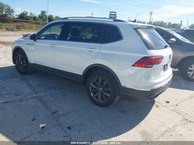 3VV2B7AX7RM048615 Volkswagen Tiguan 2.0t Se/2.0t Wolfsburg Edition