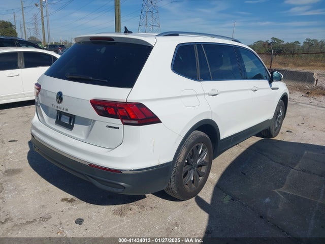 3VV2B7AX7RM048615 Volkswagen Tiguan 2.0t Se/2.0t Wolfsburg Edition