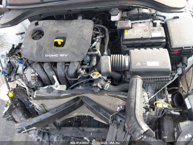 5NPD74LF0JH392213 Hyundai ELANTRA SE