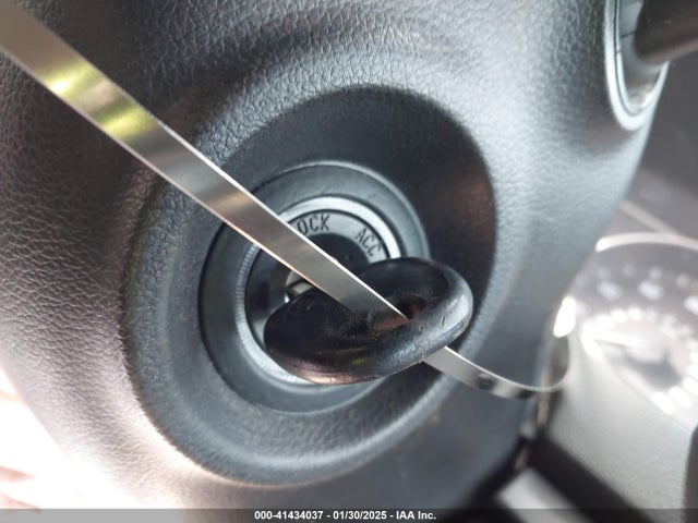 5NPD74LF0JH392213 Hyundai ELANTRA SE