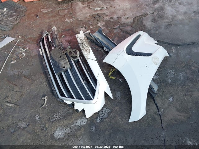5NPD74LF0JH392213 Hyundai ELANTRA SE