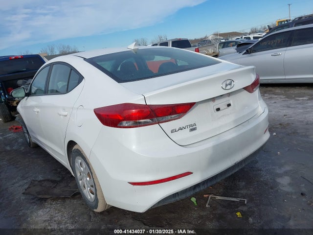 5NPD74LF0JH392213 Hyundai ELANTRA SE