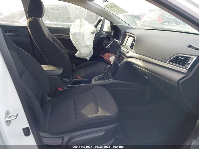 5NPD74LF0JH392213 Hyundai ELANTRA SE