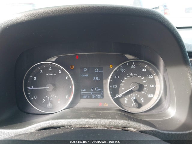 5NPD74LF0JH392213 Hyundai ELANTRA SE