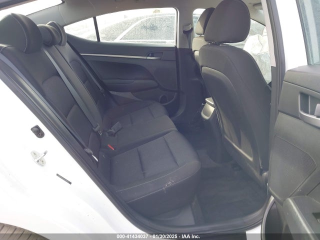 5NPD74LF0JH392213 Hyundai ELANTRA SE