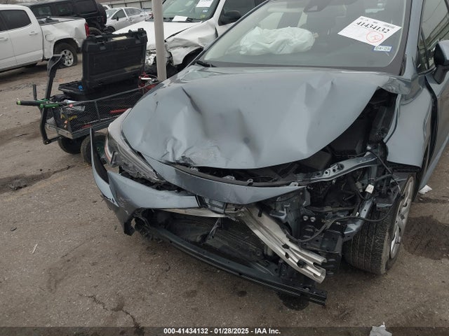 JTDEPMAE4NJ220200 Toyota COROLLA LE