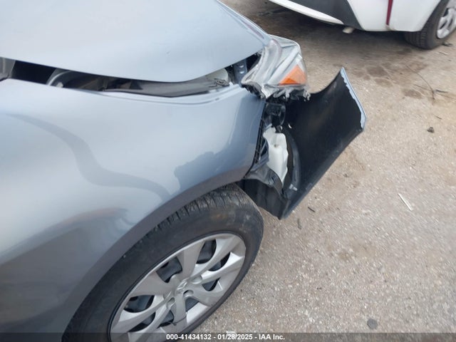 JTDEPMAE4NJ220200 Toyota COROLLA LE