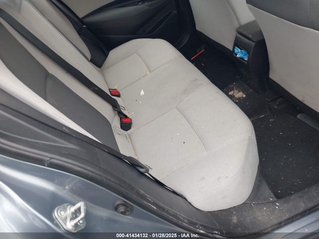 JTDEPMAE4NJ220200 Toyota COROLLA LE