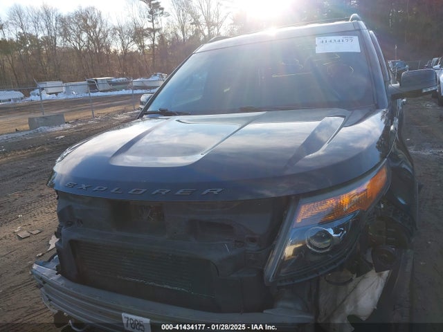 1FM5K8GT5FGC44009 Ford EXPLORER SPORT