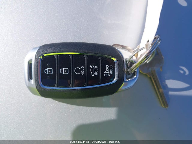 KMHLS4AG2PU477344 Hyundai ELANTRA SEL