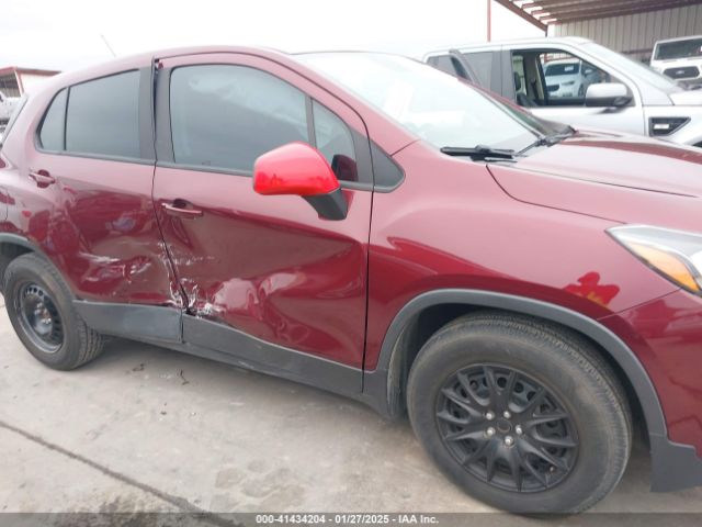 3GNCJKSB6HL185309 Chevrolet TRAX LS