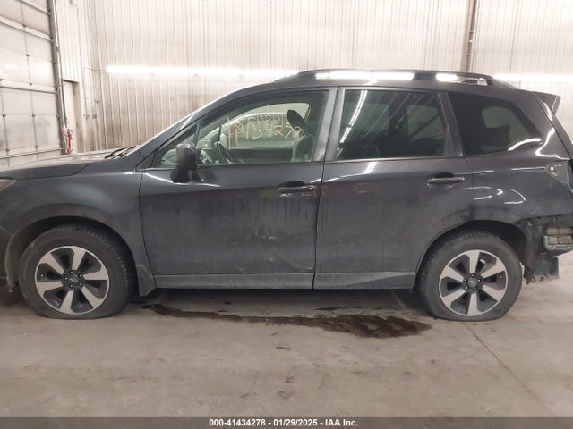 Subaru Forester 2.5i Premium 2017 JF2SJAECXHH577826 Image 15