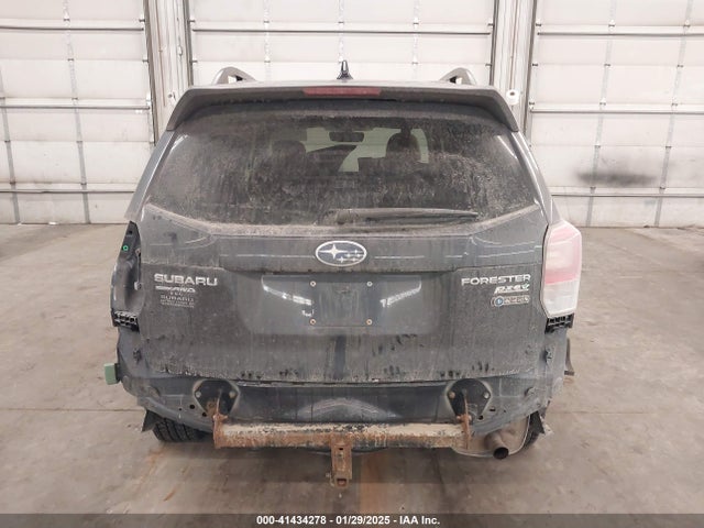Subaru Forester 2.5i Premium 2017 JF2SJAECXHH577826 Image 17