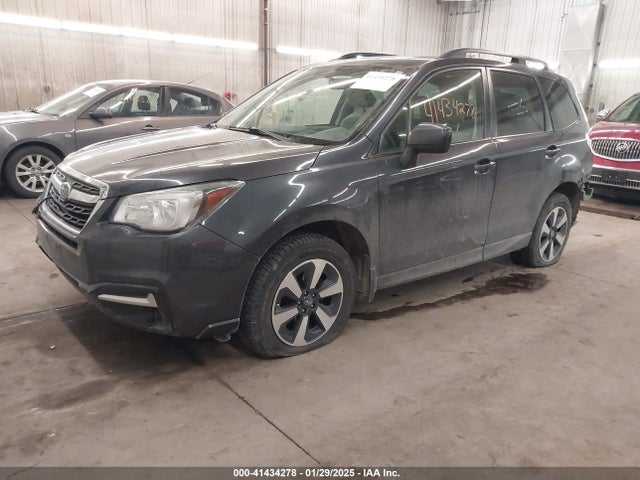 Subaru Forester 2.5i Premium 2017 JF2SJAECXHH577826 Image 2