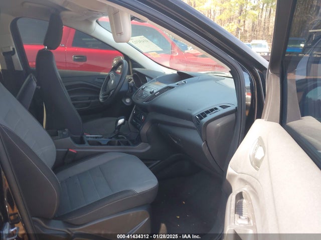 Ford ESCAPE S 2019 1FMCU0F75KUB45662 Image 5