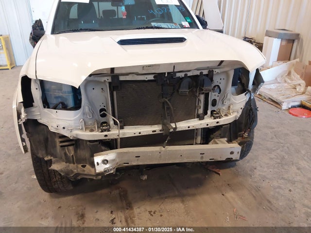 3TMCZ5AN5LM362756 Toyota Tacoma Trd Sport
