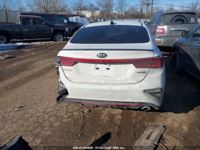 3KPF34AD6ME305283 KIA Forte Gt-line