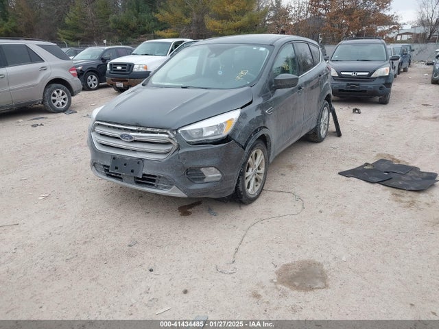 Ford ESCAPE SE 2019 1FMCU9GD2KUA78253 Image 2
