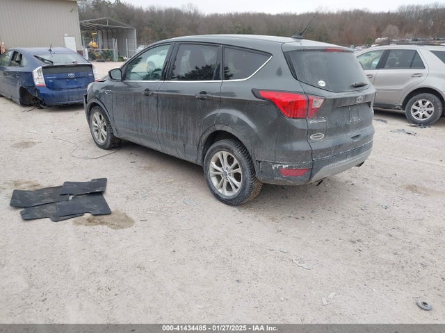 Ford ESCAPE SE 2019 1FMCU9GD2KUA78253 Image 3