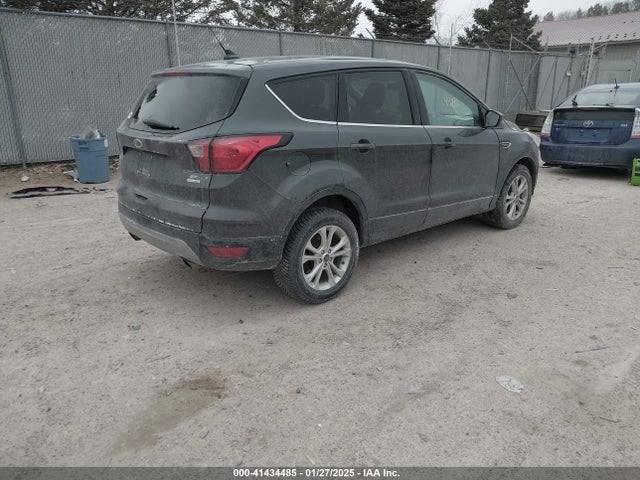 Ford ESCAPE SE 2019 1FMCU9GD2KUA78253 Image 4