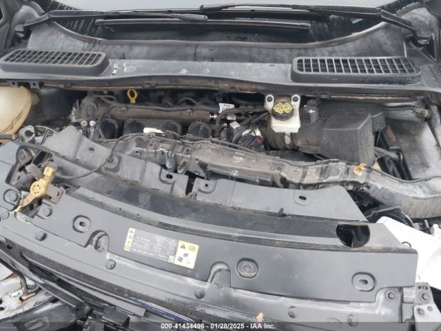 1FMCU0F76JUC06001 Ford Escape