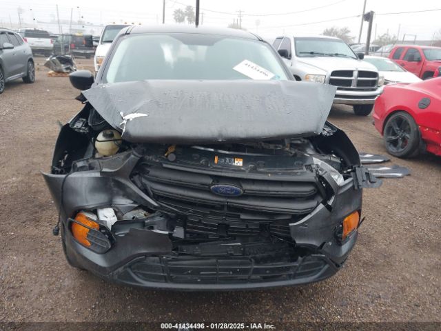 1FMCU0F76JUC06001 Ford Escape