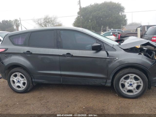 1FMCU0F76JUC06001 Ford Escape