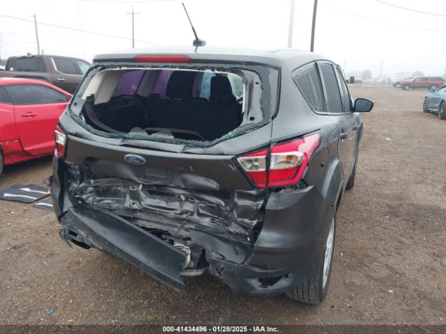 1FMCU0F76JUC06001 Ford Escape