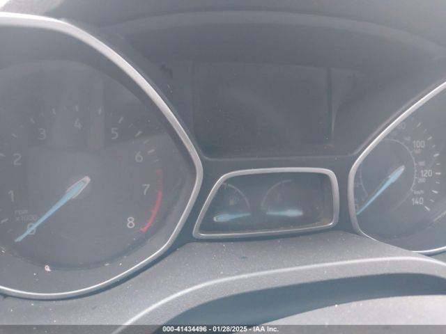 1FMCU0F76JUC06001 Ford Escape
