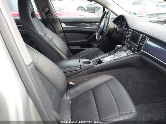 2012 PORSCHE PANAMERA WP0AA2A78CL018841 Photo 4