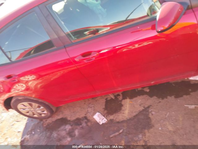 3KPA25AB8KE199921 KIA Rio 5-door S
