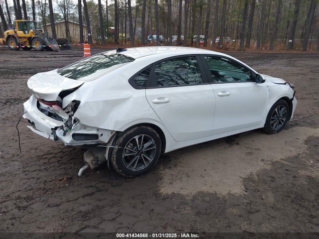 3KPF24AD7PE675519 KIA Forte Lxs