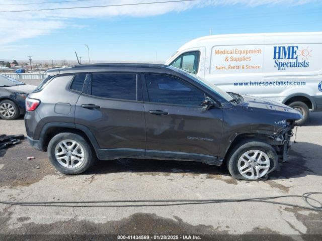 3C4NJCAB5JT213597 Jeep Compass Sport Fwd