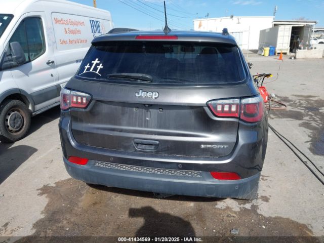 3C4NJCAB5JT213597 Jeep Compass Sport Fwd