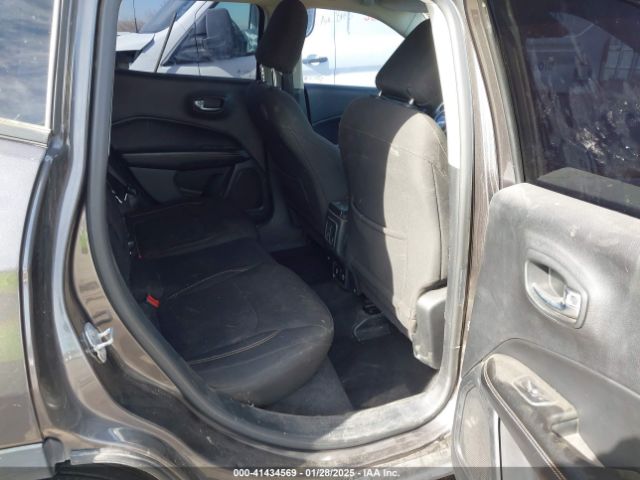 3C4NJCAB5JT213597 Jeep Compass Sport Fwd
