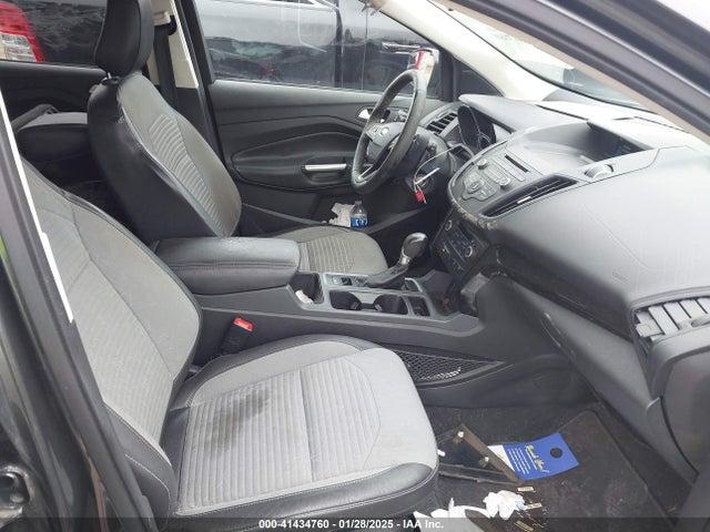 1FMCU0GD0JUB47676 Ford ESCAPE SE