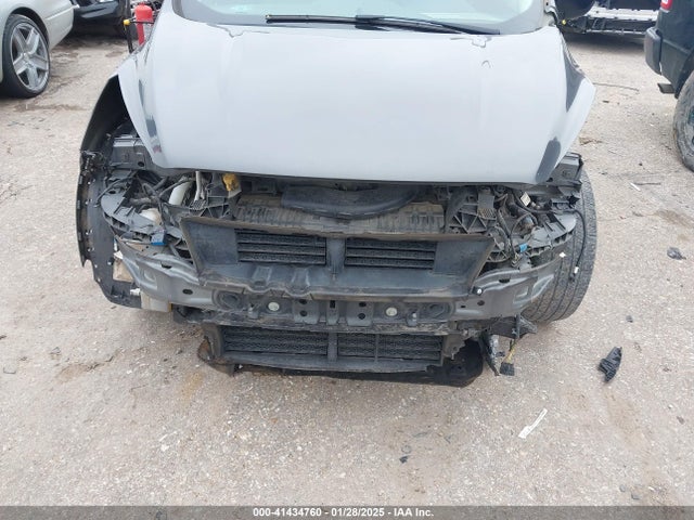 1FMCU0GD0JUB47676 Ford ESCAPE SE